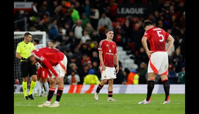 Man United held by FC Twente in Europa League opener