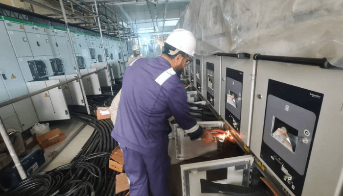 Eunisell Interlinked