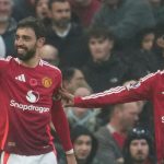 Van Nistelrooy signs off in style as Man United beat Leicester 3-0