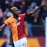 Manchester United offer Zirkzee plus cash for Victor Osimhen