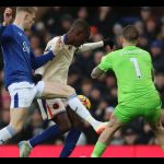 Chelsea held by Everton, miss chance to top Premier League table