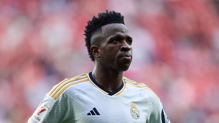 Man United plot bumper €200m move for Vinicius Jr - Report