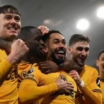 Fernandes sees Red as Man United suffer Boxing Day blow to Wolves