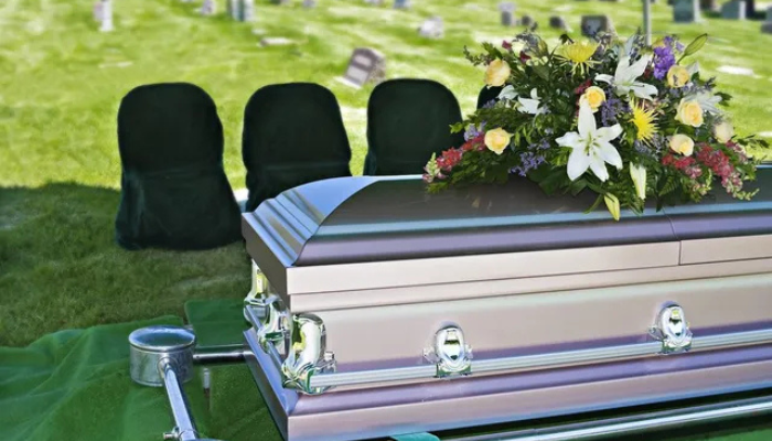 Funerals in Detty December