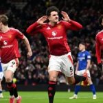 10-man Manchester United seal 3-2 win over Ipswich