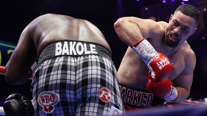 Parker knocks out Bakole to retain WBO interim title