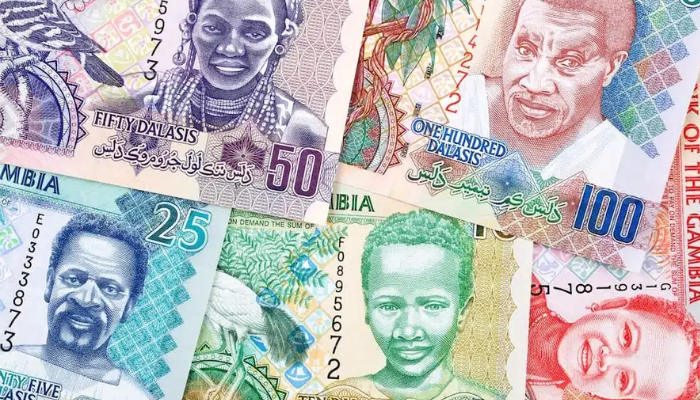 Nigerian and Ghanaian currencies