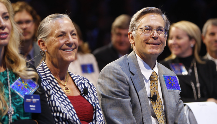 Alice Walton and Jim Walton lose $5.4 bn as Walmart shares decline