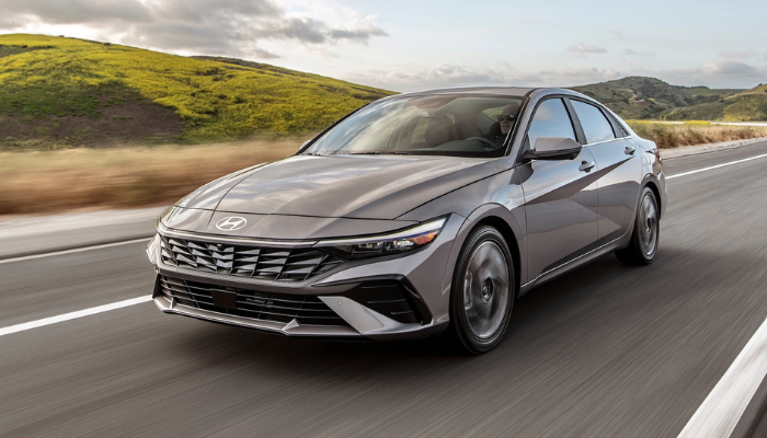 Hyundai Elantra Hybrid 2025