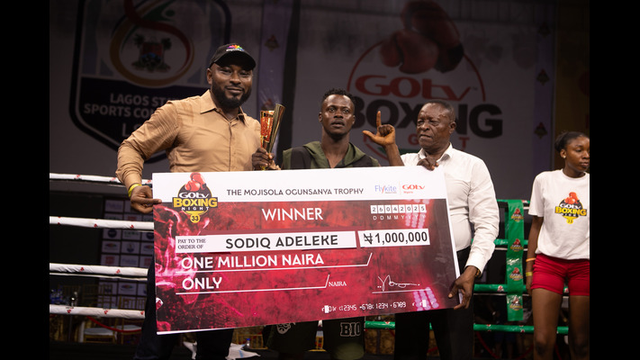 Adeleke wins N1m best boxer prize at GOtv Boxing Night 33