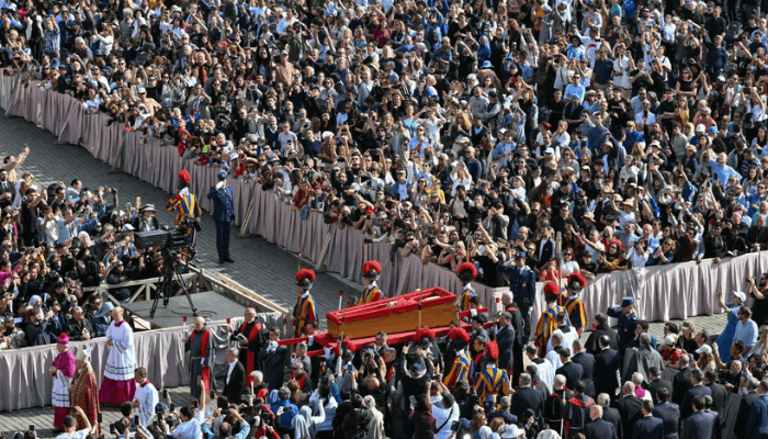 Pope Francis burial