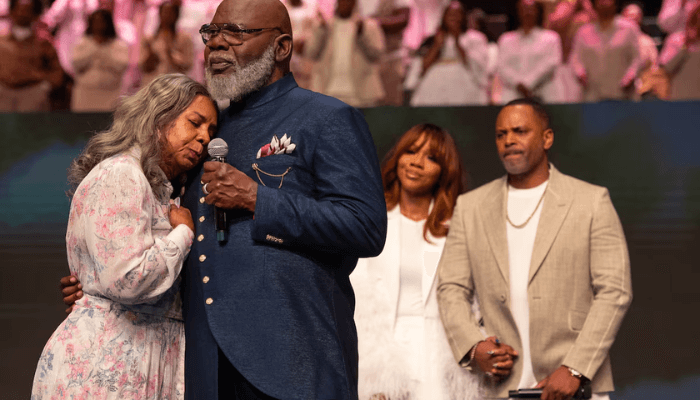 T.D. Jakes steps aside, names daughter and son-in-law as successors