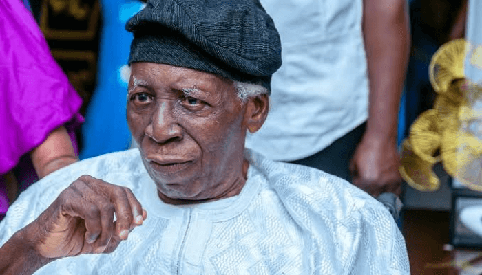 Omololu Olunloyo, former gov of Oyo state passes away at 89