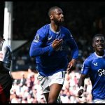 Everton stun Fulham to dent European chances