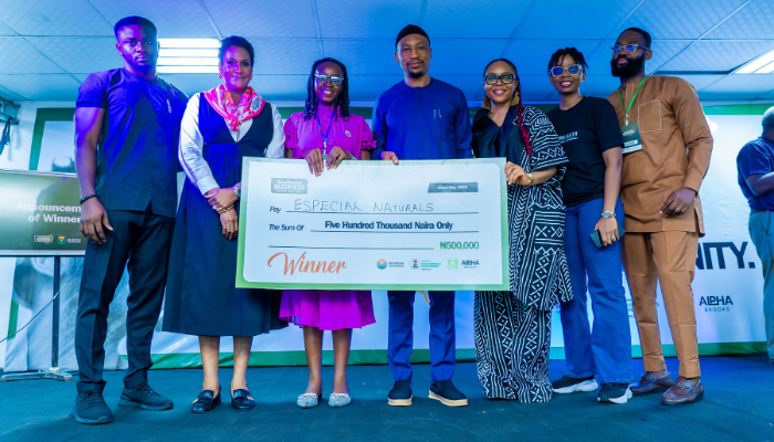 Foundation awards ₦2.5m to young entrepreneurs at southeast business conference