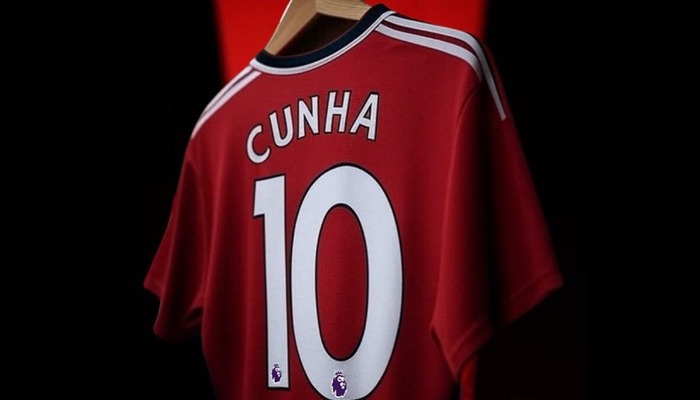 Matheus Cunha handed number 10 shirt at Manchester United
