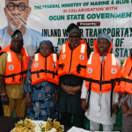 FG donates life-jackets to Ogun state