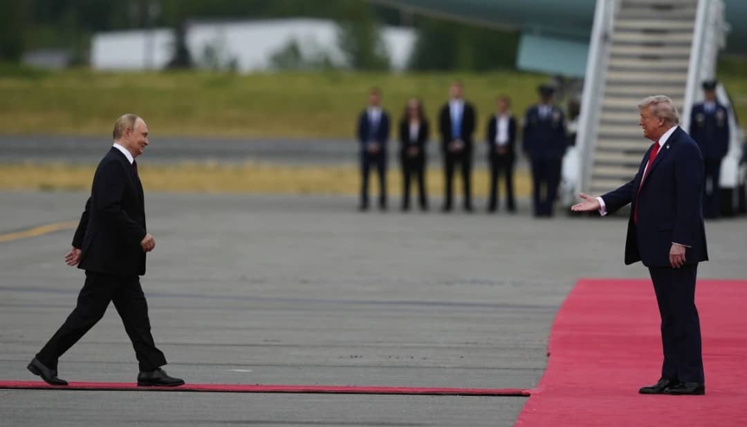 For Trump and Putin handshakes on red carpet, a joint limo ride and then an abrupt end to their meeting
