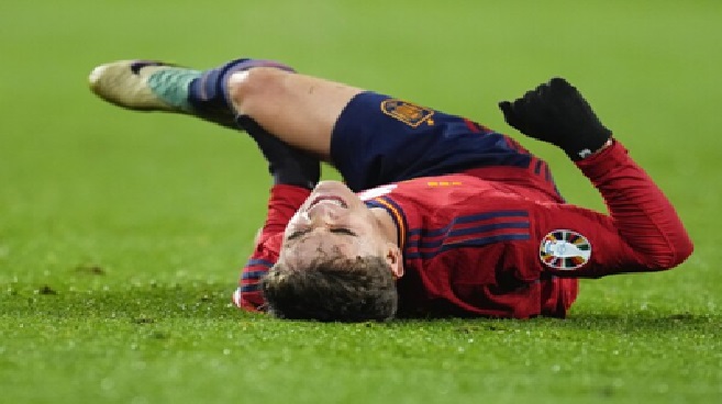 Gavi to undergo knee surgery in fresh Barcelona injury crisis  