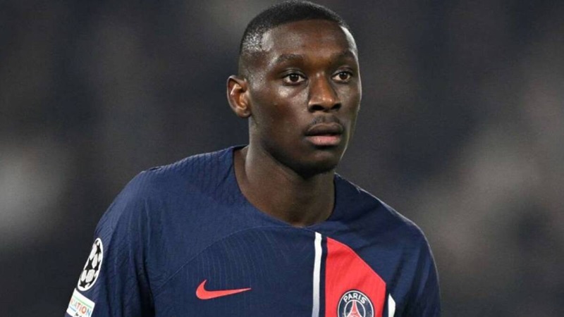 Tottenham complete loan deal for Kolo Muani