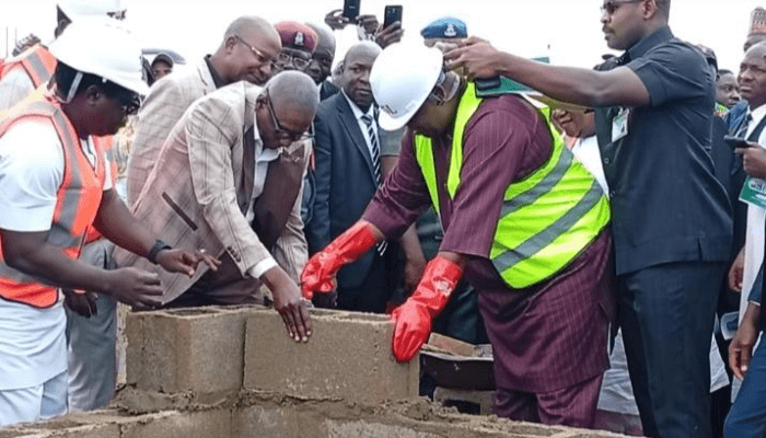 Plateau housing units