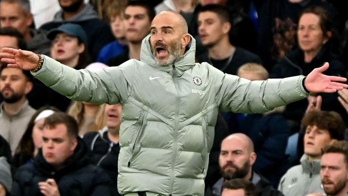 Chelsea manager Enzo Maresca banned