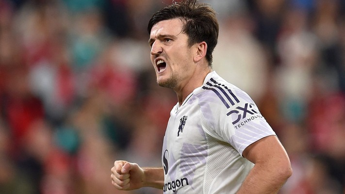 Maguire’s header earns Man United first Anfield win in nine years