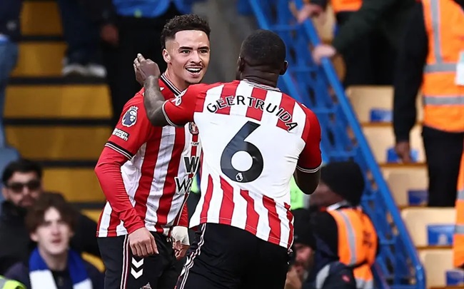 EPL: Sunderland stun Chelsea at Stamford Bridge to climb to second