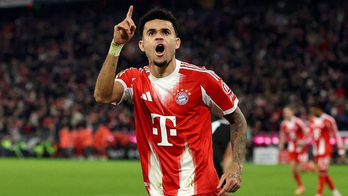 Luis Diaz strikes late as Bayern battle back to beat St Pauli 3-1