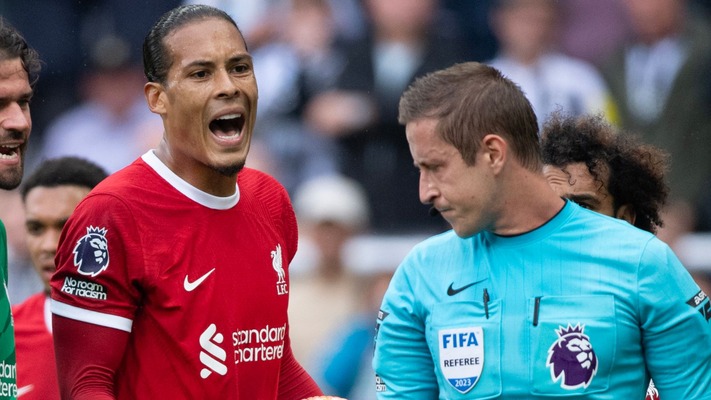 Van Dijk: Liverpool players are letting Arne Slot down