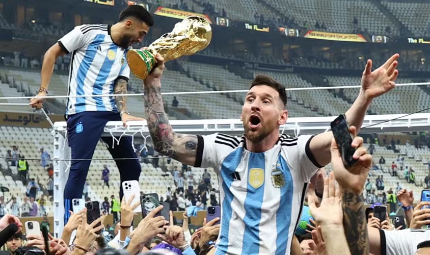 Lionel Messi’s India tour turns chaotic as fans vandalise stadium