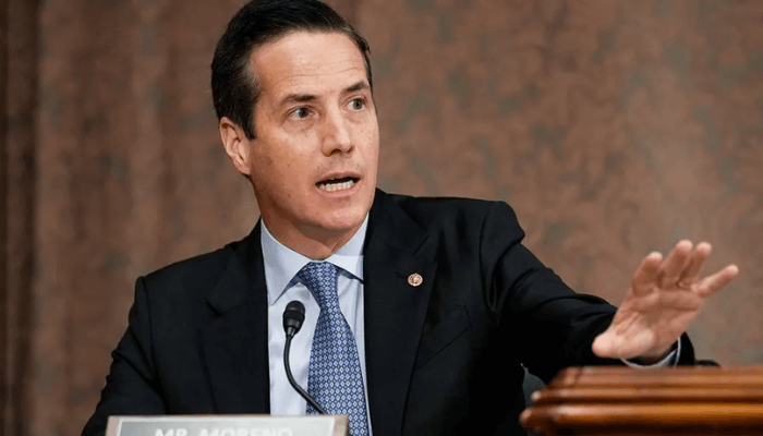 US bill to end dual citizenship