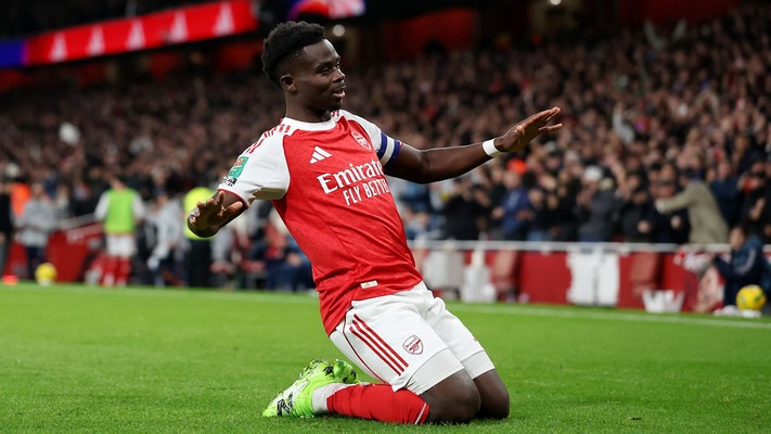 Bukayo Saka commits to Arsenal with new five-year contract