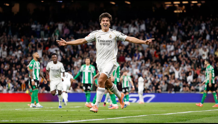 Garcia hat-trick powers Real Madrid to 5–1 rout of Betis, keep pressure on Barcelona