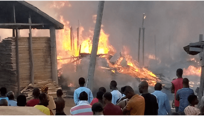 Fire destroys Abuja furniture market