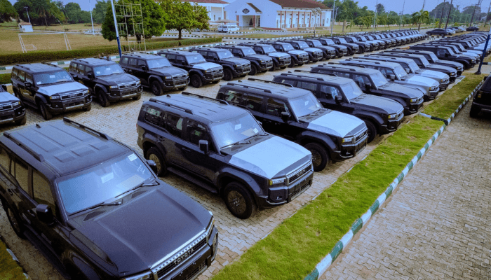 Oborevwori empowers Delta traditional rulers with 65 rugged SUVs